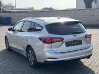 Vaizdas iš galo kairės