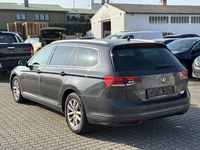 Vaizdas iš galo kairės