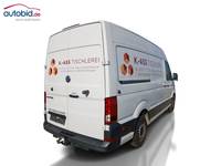 Skats no labās puses aizmugurē