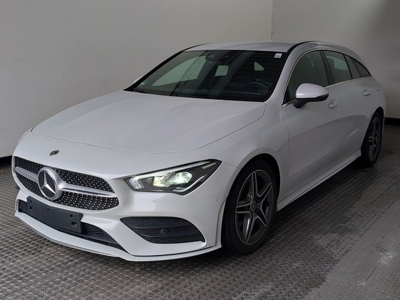 Pogled sprijeda lijevo