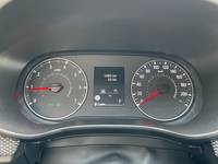 Pohled na přístrojovou desku