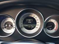 Pogled na kombinirani instrument