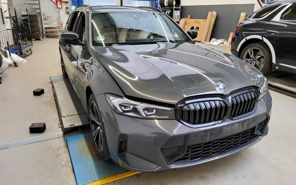 Náhled zpředu zleva