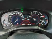 Pohled na přístrojovou desku