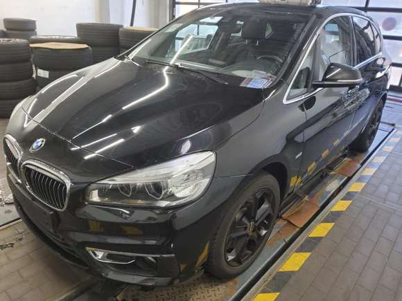 Náhled zpředu zleva