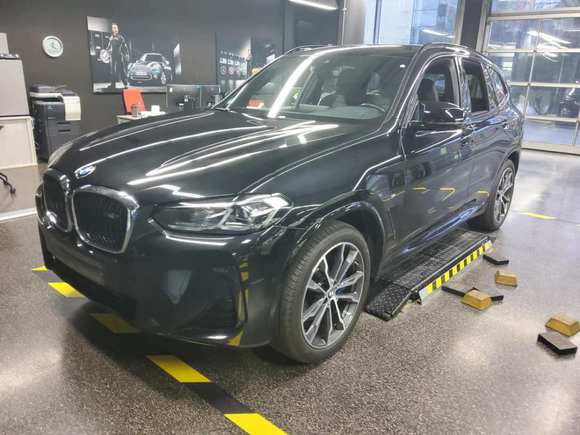 Náhled zpředu zleva