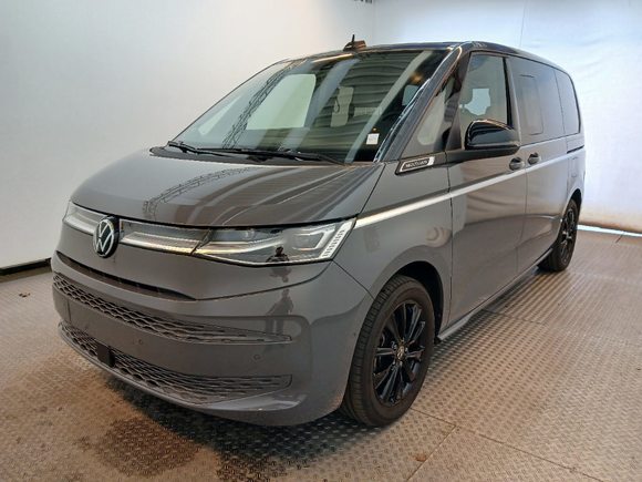 Pogled od napred levo