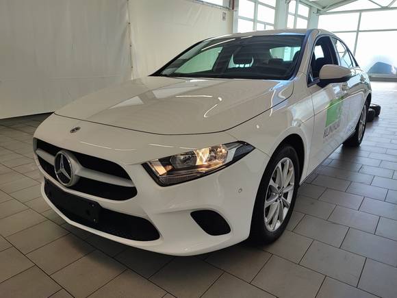 Vaizdas iš priekio kairės