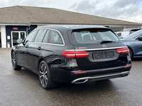 Vaizdas iš galo kairės