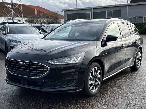 Vaizdas iš priekio kairės