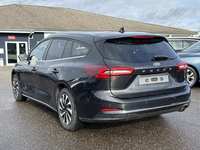 Vaizdas iš galo kairės