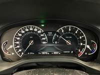 Pohled na přístrojovou desku