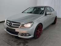 Вид спереди слева