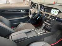 Вид на салон