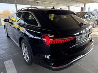 Vaizdas iš galo kairės