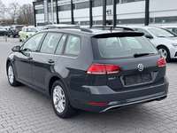 Vaizdas iš galo kairės