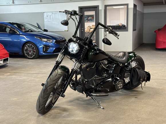 Vaizdas iš priekio kairės