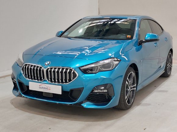 Pogled od napred levo