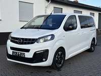 Vaizdas iš priekio kairės