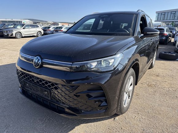 Vaizdas iš priekio kairės