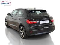 Pogled od pozadi levo