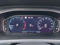 Pohled na přístrojovou desku