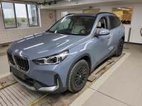 Pogled od napred levo