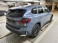 Pogled od pozadi desno