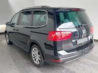 Vue de l’arrière gauche