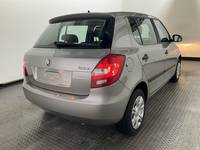 Aanzicht achter rechts