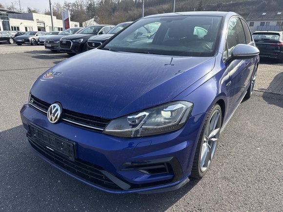 Vaizdas iš priekio kairės