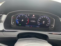 Pohled na přístrojovou desku