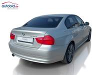 Aanzicht achter rechts