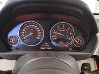 Pohled na přístrojovou desku