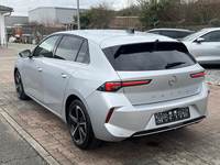 Aanzicht achter links