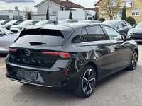 Aanzicht achter rechts