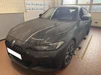 Vue de l’avant gauche