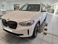 Vue de l’avant gauche