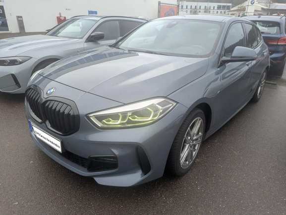 Vue de l’avant gauche