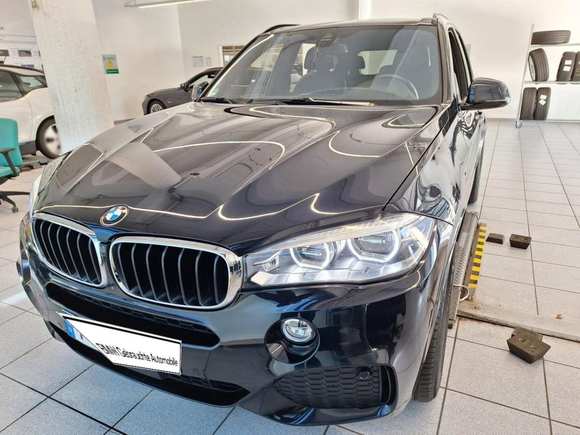 Vue de l’avant gauche