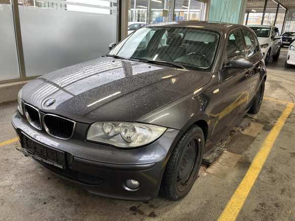 Vue de l’avant gauche