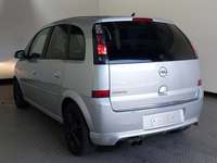 Aanzicht achter links