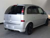 Aanzicht achter rechts