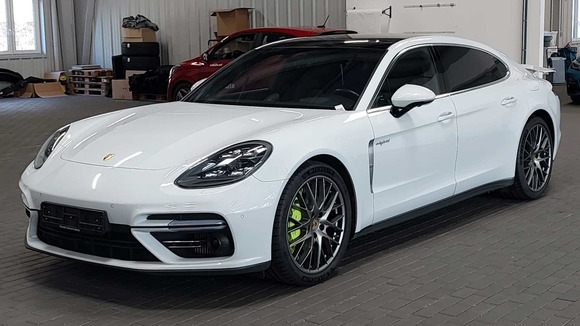 Vista anteriore sinistra