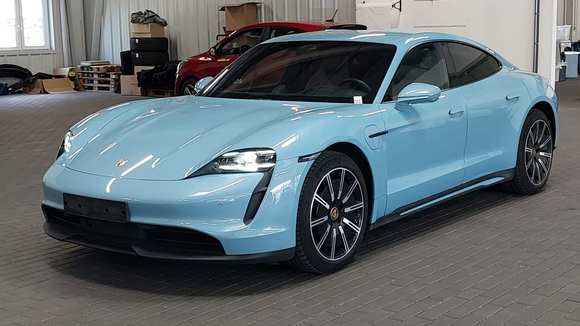 Náhled zpředu zleva