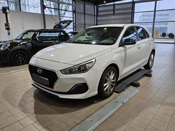 Náhled zpředu zleva