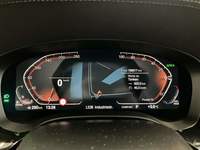 Pohled na přístrojovou desku