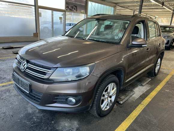 Náhled zpředu zleva