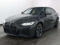 Vue de l’avant gauche