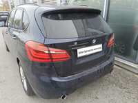 Vue de l’arrière gauche